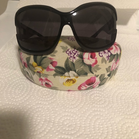 Armani Exchange Accessories - Armani Exchange authentic sunglasses Armani Exchange Accessories - Armani Exchange authentic sunglasses